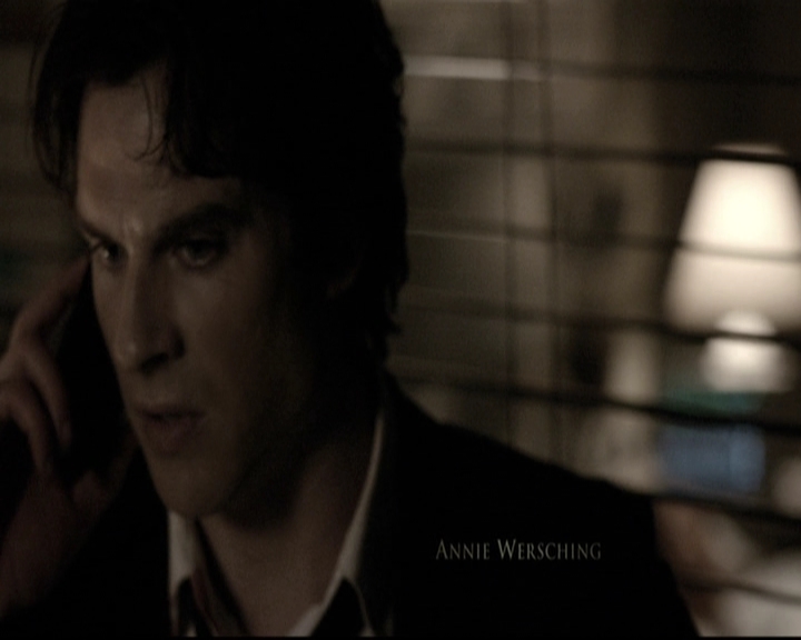 VampireDiariesWorld-dot-nl_6x22ImThinkingOfYouAllTheWhile0221.jpg