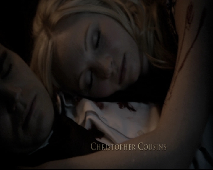 VampireDiariesWorld-dot-nl_6x22ImThinkingOfYouAllTheWhile0233.jpg