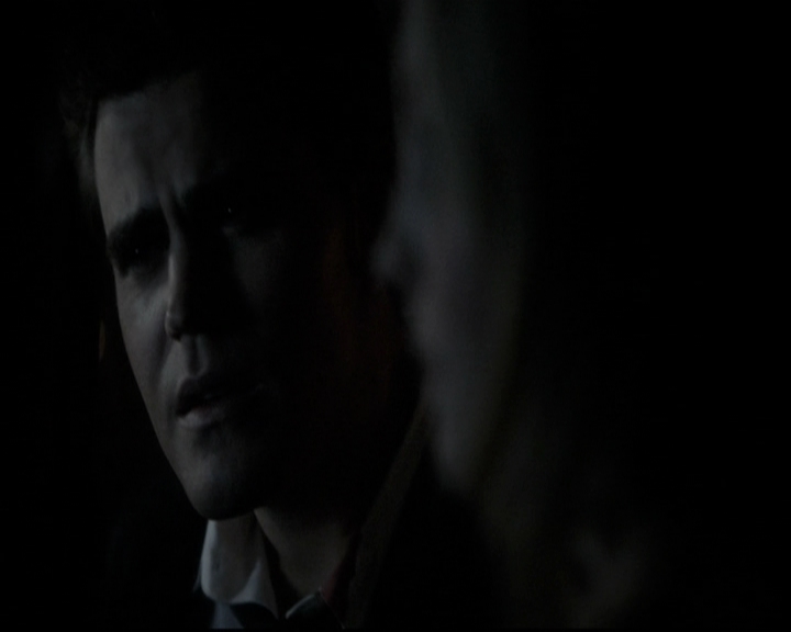 VampireDiariesWorld-dot-nl_6x22ImThinkingOfYouAllTheWhile0258.jpg