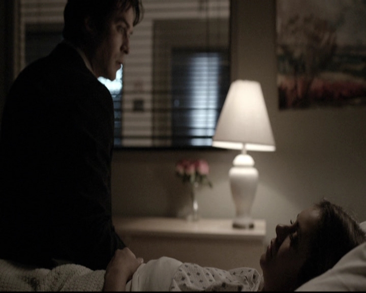 VampireDiariesWorld-dot-nl_6x22ImThinkingOfYouAllTheWhile0468.jpg