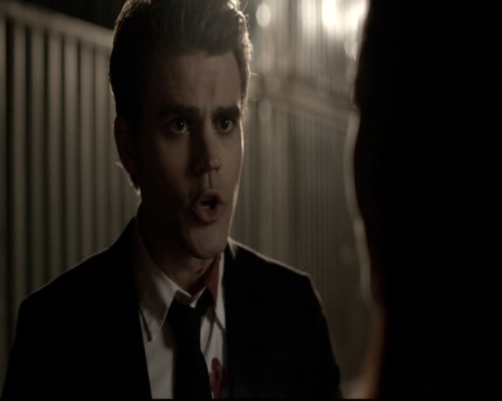 VampireDiariesWorld-dot-nl_6x22ImThinkingOfYouAllTheWhile0533.jpg