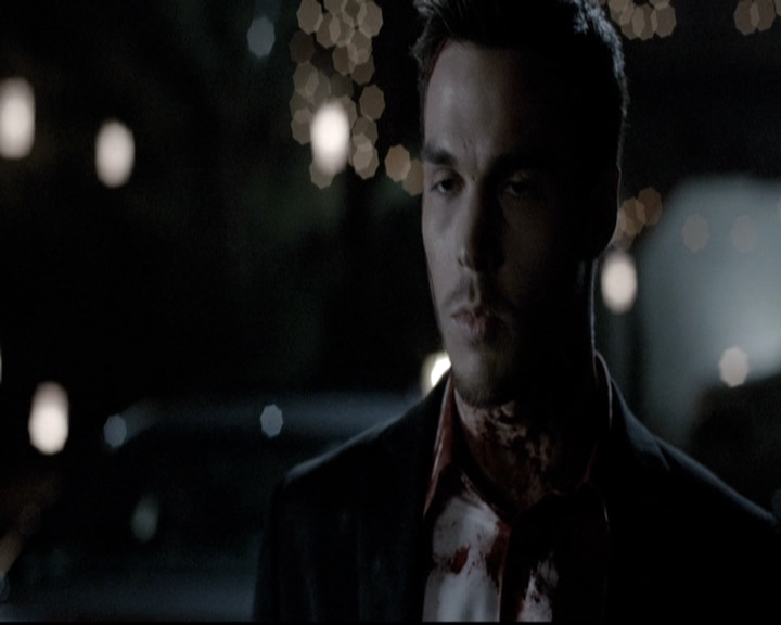 VampireDiariesWorld-dot-nl_6x22ImThinkingOfYouAllTheWhile0683.jpg