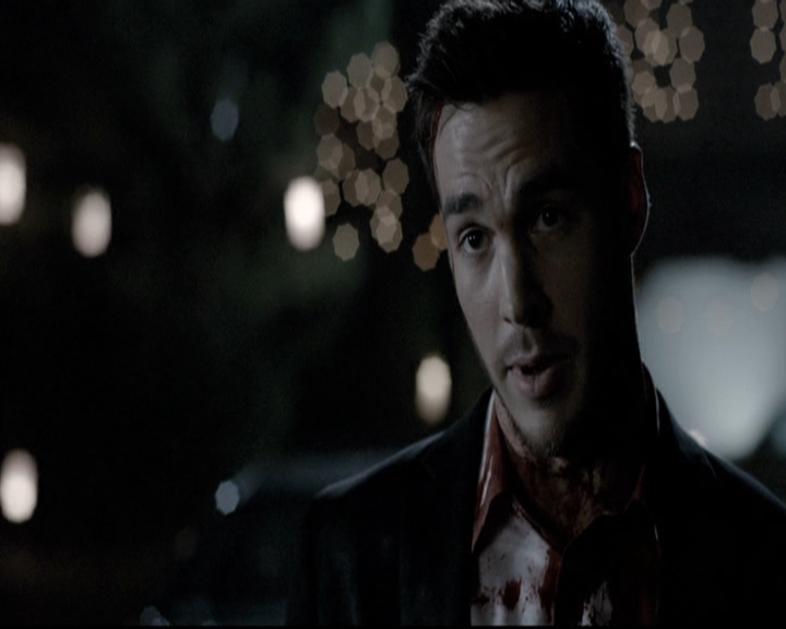 VampireDiariesWorld-dot-nl_6x22ImThinkingOfYouAllTheWhile0690.jpg