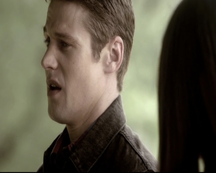 VampireDiariesWorld-dot-nl_6x22ImThinkingOfYouAllTheWhile0725.jpg