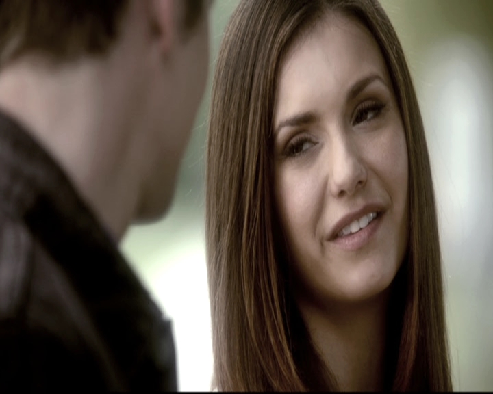 VampireDiariesWorld-dot-nl_6x22ImThinkingOfYouAllTheWhile0742.jpg