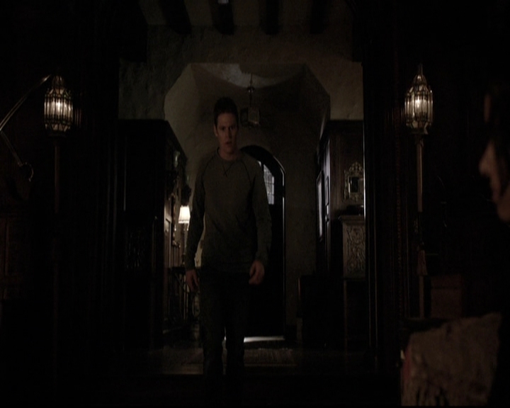 VampireDiariesWorld-dot-nl_6x22ImThinkingOfYouAllTheWhile0765.jpg