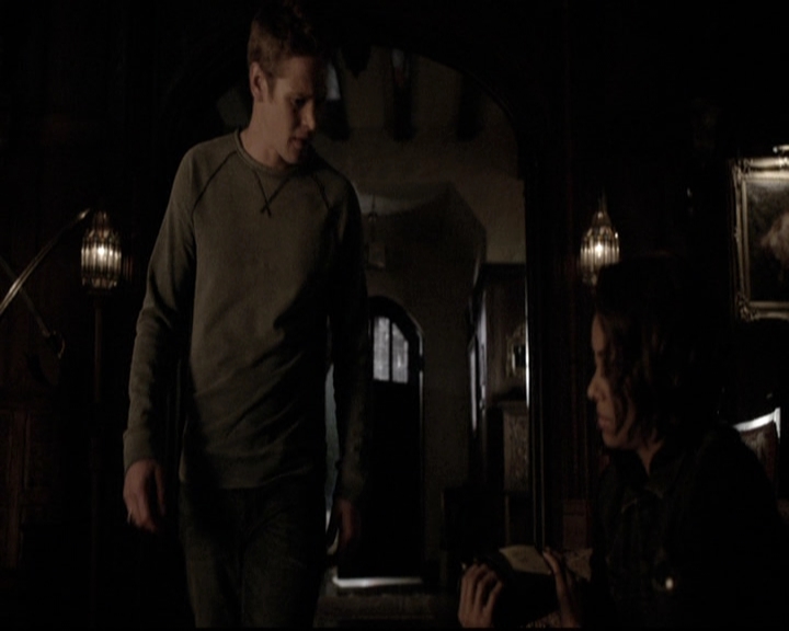 VampireDiariesWorld-dot-nl_6x22ImThinkingOfYouAllTheWhile0767.jpg