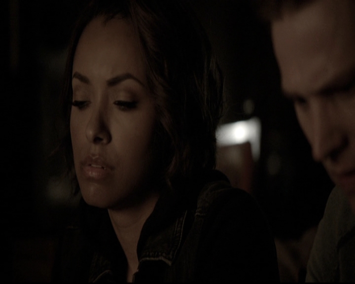 VampireDiariesWorld-dot-nl_6x22ImThinkingOfYouAllTheWhile0795.jpg