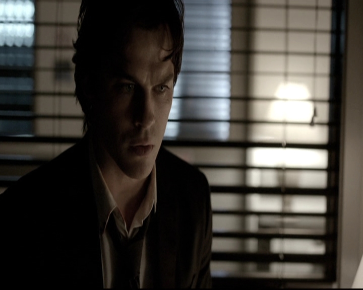 VampireDiariesWorld-dot-nl_6x22ImThinkingOfYouAllTheWhile0817.jpg