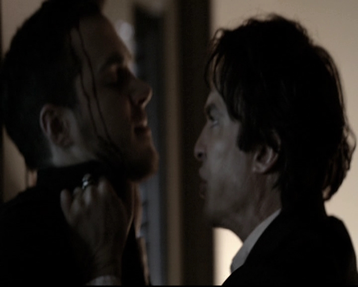 VampireDiariesWorld-dot-nl_6x22ImThinkingOfYouAllTheWhile0859.jpg