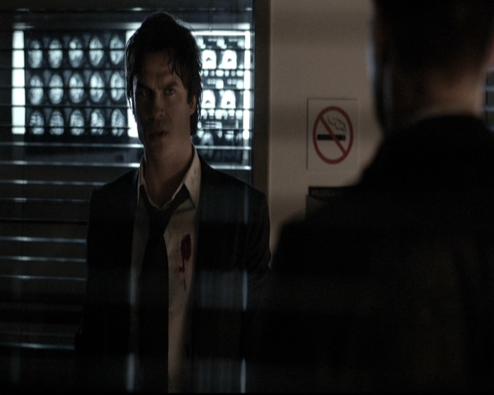 VampireDiariesWorld-dot-nl_6x22ImThinkingOfYouAllTheWhile0885.jpg