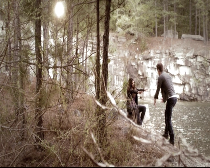 VampireDiariesWorld-dot-nl_6x22ImThinkingOfYouAllTheWhile0970.jpg