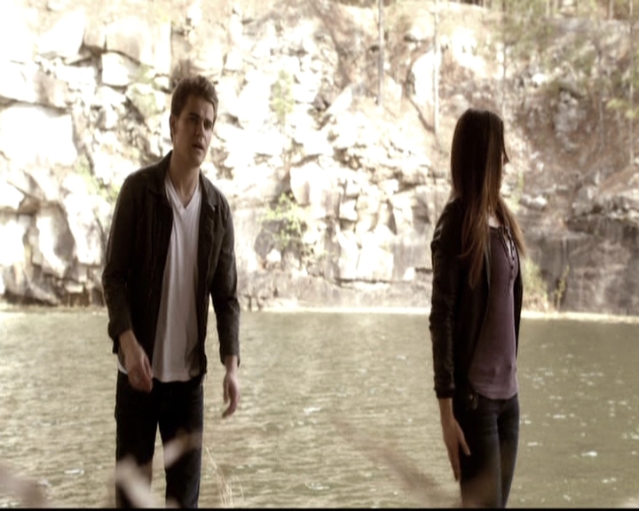 VampireDiariesWorld-dot-nl_6x22ImThinkingOfYouAllTheWhile0982.jpg