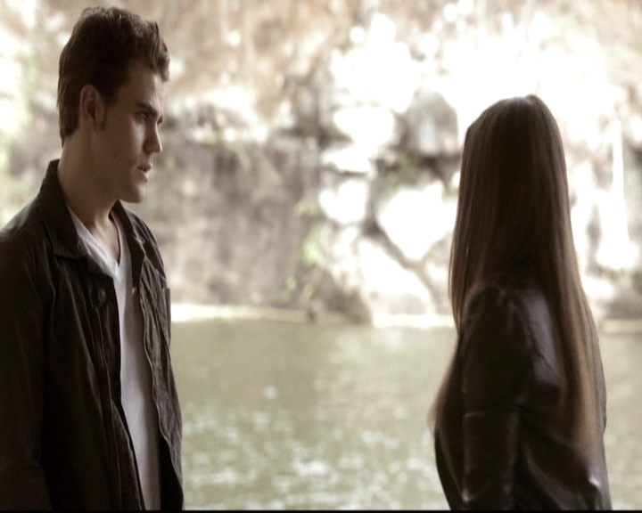 VampireDiariesWorld-dot-nl_6x22ImThinkingOfYouAllTheWhile0984.jpg