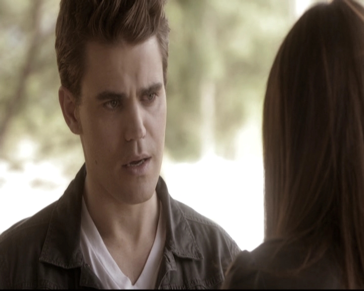 VampireDiariesWorld-dot-nl_6x22ImThinkingOfYouAllTheWhile1002.jpg