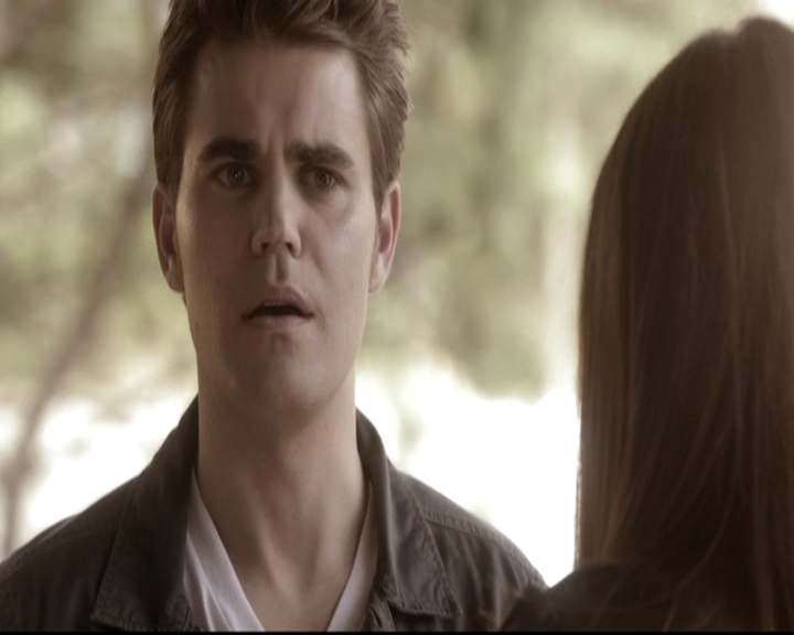 VampireDiariesWorld-dot-nl_6x22ImThinkingOfYouAllTheWhile1006.jpg