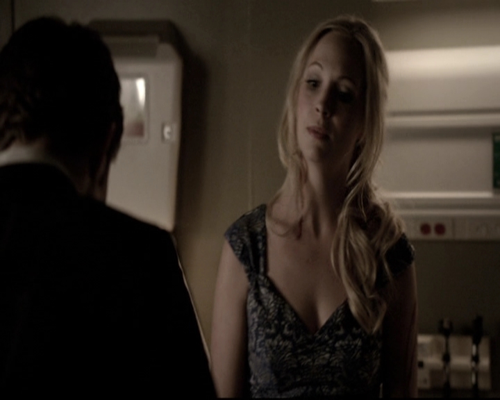 VampireDiariesWorld-dot-nl_6x22ImThinkingOfYouAllTheWhile1043.jpg