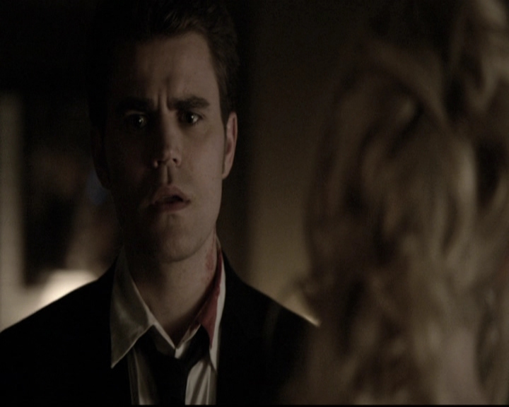 VampireDiariesWorld-dot-nl_6x22ImThinkingOfYouAllTheWhile1047.jpg