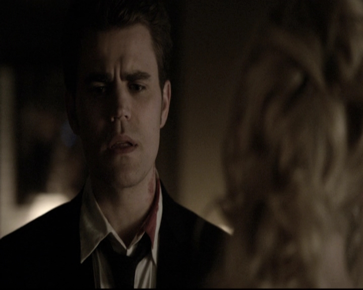 VampireDiariesWorld-dot-nl_6x22ImThinkingOfYouAllTheWhile1048.jpg