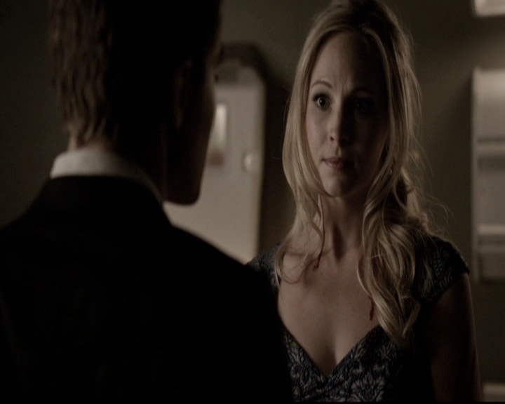 VampireDiariesWorld-dot-nl_6x22ImThinkingOfYouAllTheWhile1053.jpg