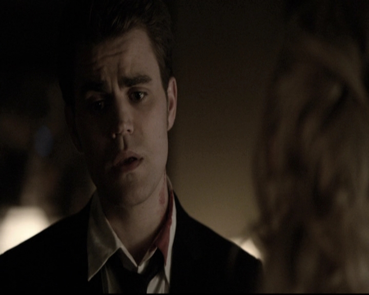 VampireDiariesWorld-dot-nl_6x22ImThinkingOfYouAllTheWhile1055.jpg