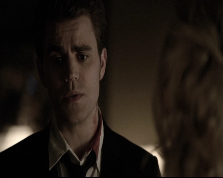 VampireDiariesWorld-dot-nl_6x22ImThinkingOfYouAllTheWhile1058.jpg