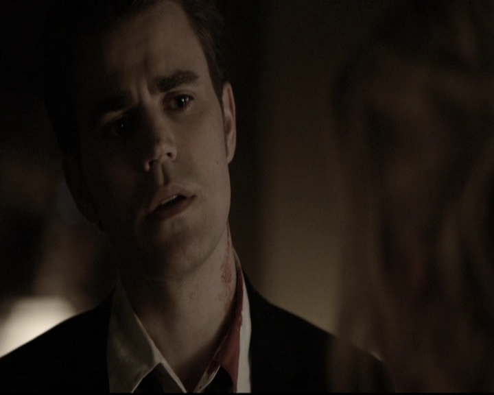 VampireDiariesWorld-dot-nl_6x22ImThinkingOfYouAllTheWhile1074.jpg