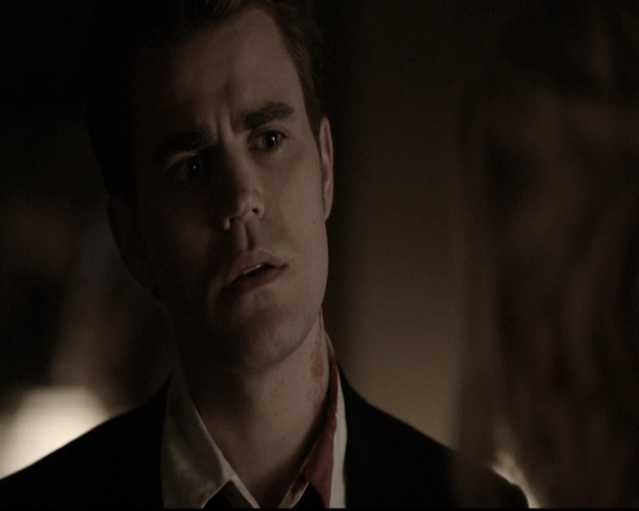 VampireDiariesWorld-dot-nl_6x22ImThinkingOfYouAllTheWhile1075.jpg