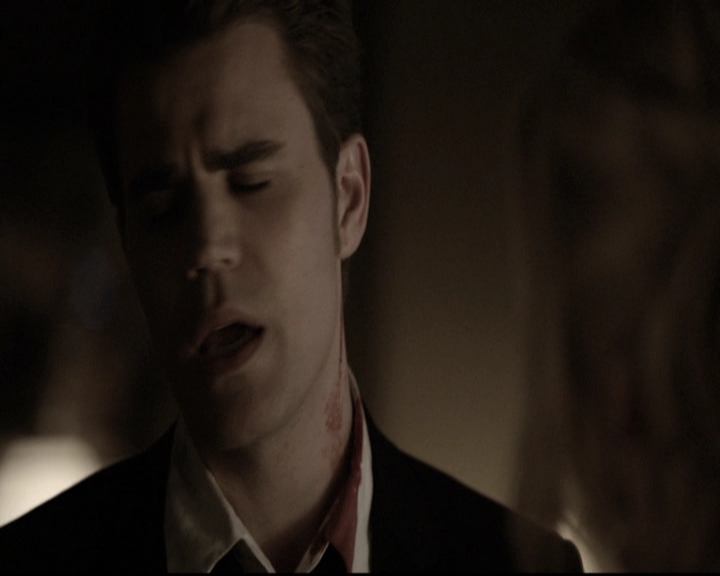 VampireDiariesWorld-dot-nl_6x22ImThinkingOfYouAllTheWhile1076.jpg