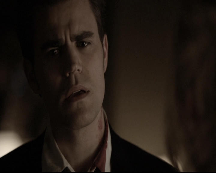 VampireDiariesWorld-dot-nl_6x22ImThinkingOfYouAllTheWhile1087.jpg