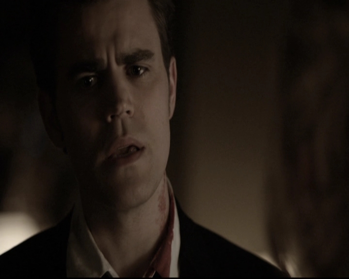 VampireDiariesWorld-dot-nl_6x22ImThinkingOfYouAllTheWhile1088.jpg