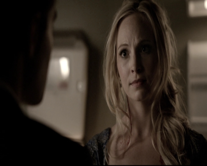 VampireDiariesWorld-dot-nl_6x22ImThinkingOfYouAllTheWhile1091.jpg