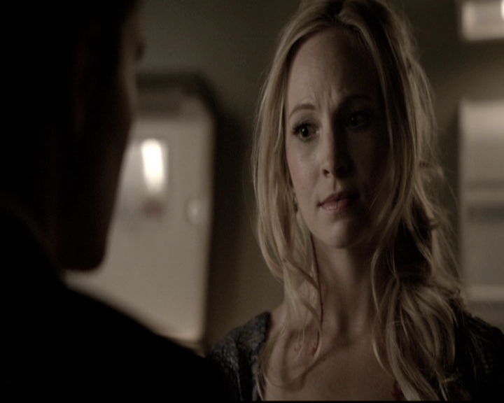 VampireDiariesWorld-dot-nl_6x22ImThinkingOfYouAllTheWhile1093.jpg