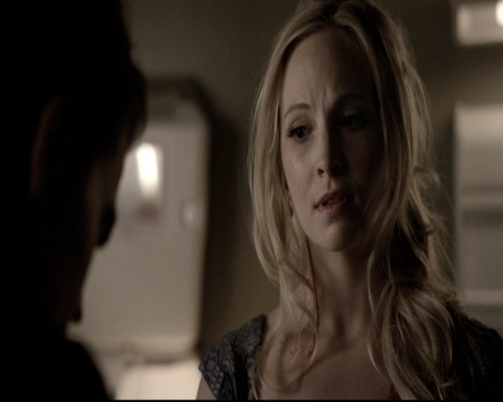 VampireDiariesWorld-dot-nl_6x22ImThinkingOfYouAllTheWhile1094.jpg