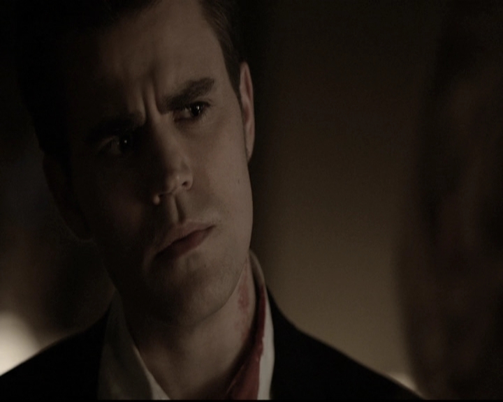 VampireDiariesWorld-dot-nl_6x22ImThinkingOfYouAllTheWhile1097.jpg