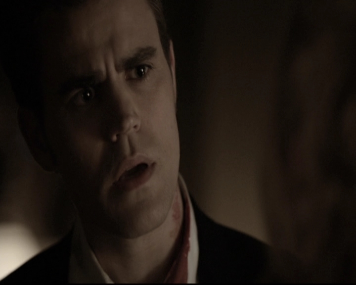 VampireDiariesWorld-dot-nl_6x22ImThinkingOfYouAllTheWhile1102.jpg