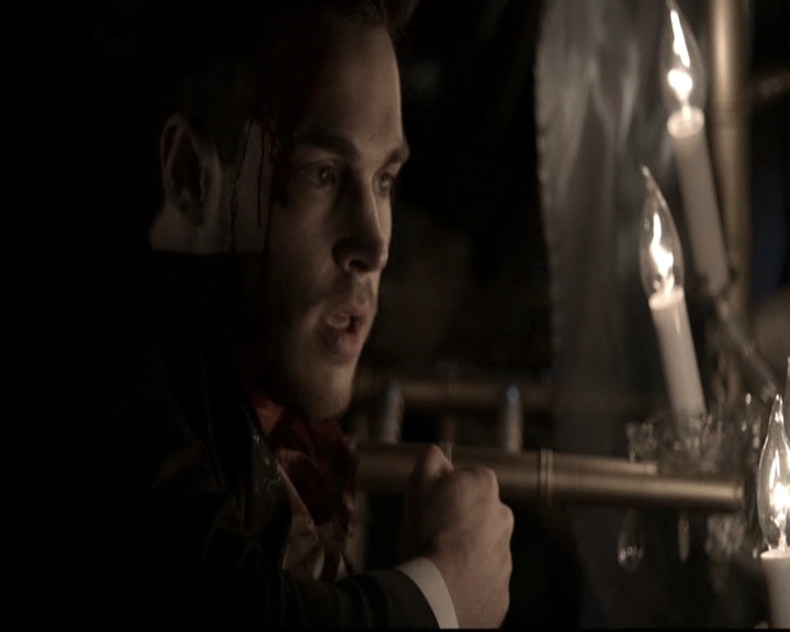 VampireDiariesWorld-dot-nl_6x22ImThinkingOfYouAllTheWhile1238.jpg