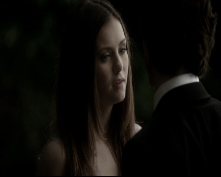 VampireDiariesWorld-dot-nl_6x22ImThinkingOfYouAllTheWhile1276.jpg