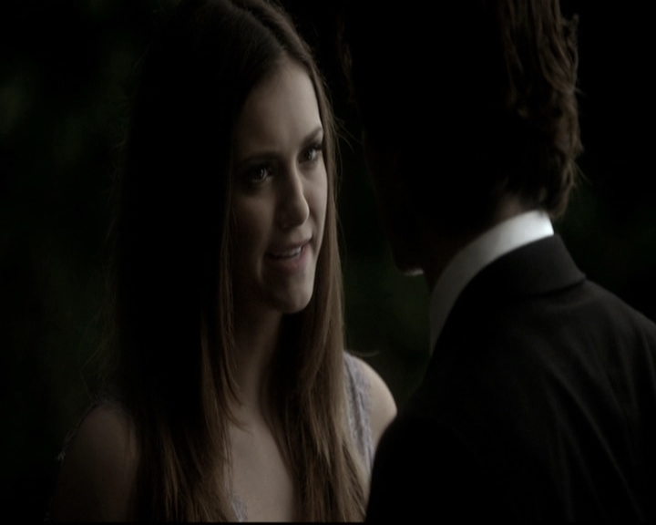 VampireDiariesWorld-dot-nl_6x22ImThinkingOfYouAllTheWhile1278.jpg