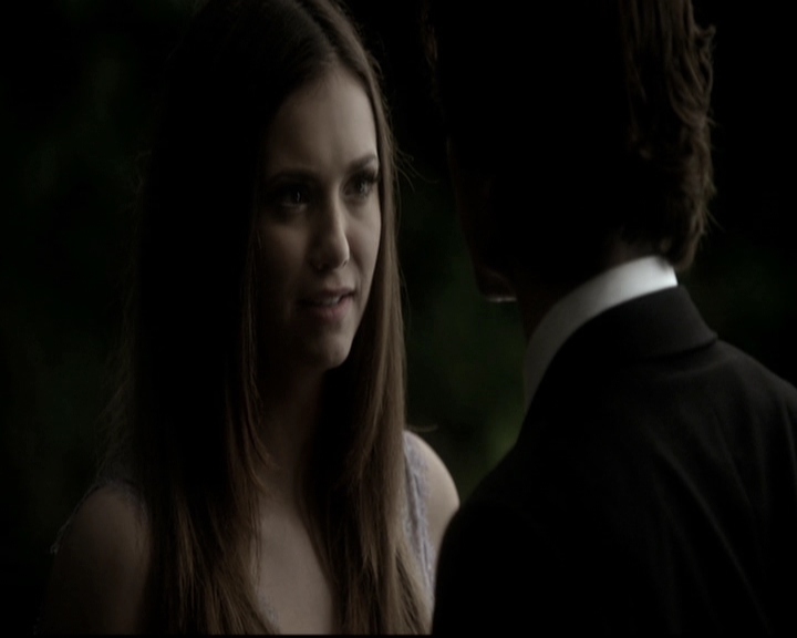 VampireDiariesWorld-dot-nl_6x22ImThinkingOfYouAllTheWhile1279.jpg