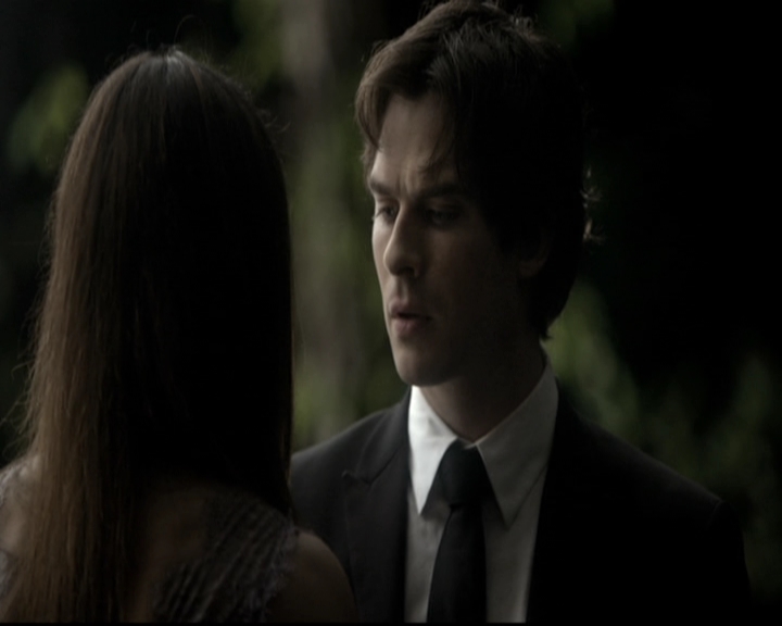 VampireDiariesWorld-dot-nl_6x22ImThinkingOfYouAllTheWhile1282.jpg