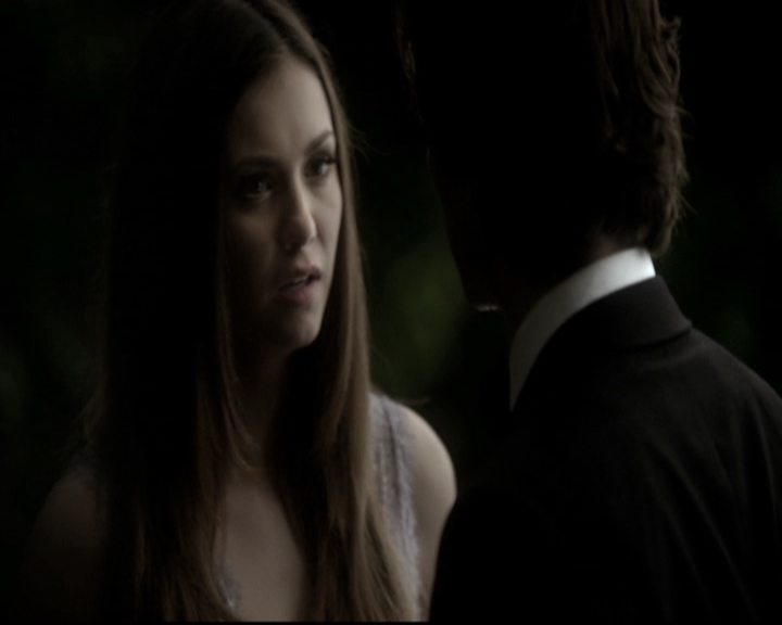 VampireDiariesWorld-dot-nl_6x22ImThinkingOfYouAllTheWhile1285.jpg