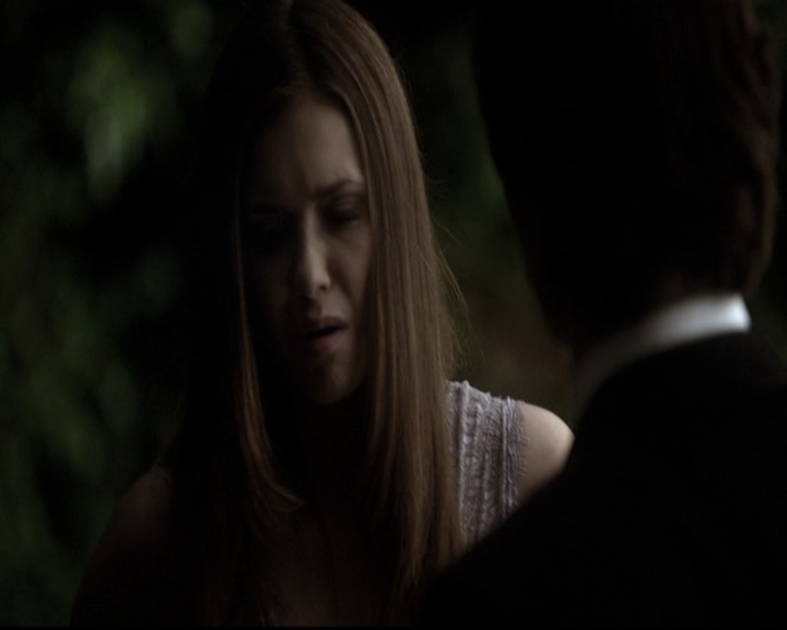 VampireDiariesWorld-dot-nl_6x22ImThinkingOfYouAllTheWhile1292.jpg