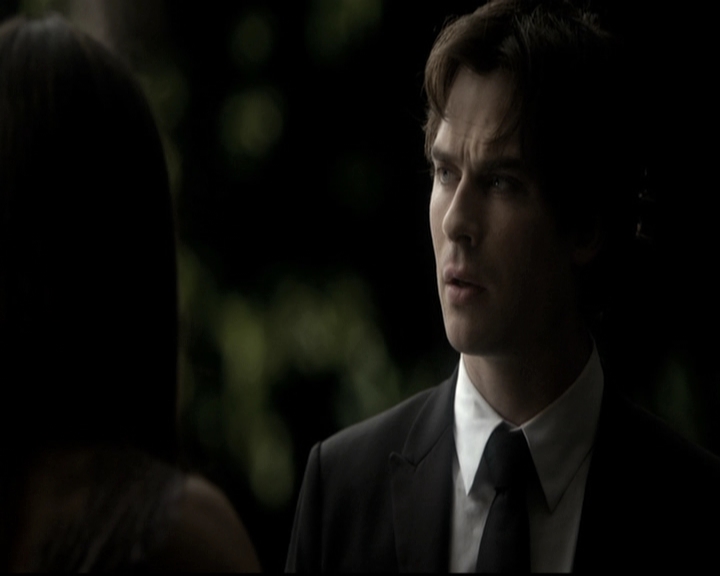 VampireDiariesWorld-dot-nl_6x22ImThinkingOfYouAllTheWhile1295.jpg