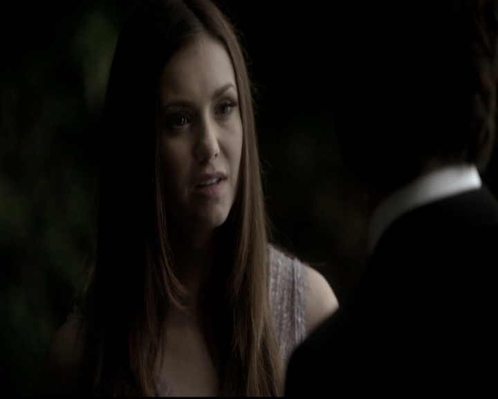 VampireDiariesWorld-dot-nl_6x22ImThinkingOfYouAllTheWhile1302.jpg