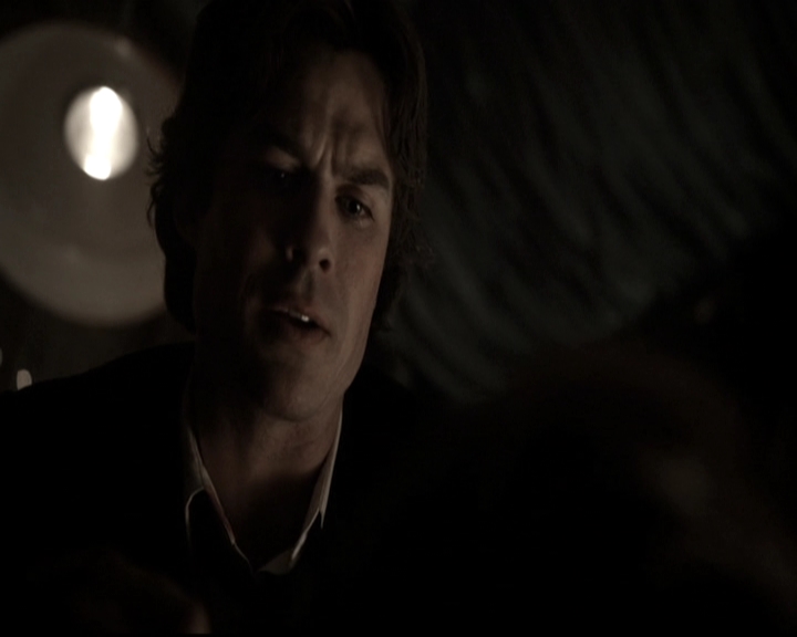 VampireDiariesWorld-dot-nl_6x22ImThinkingOfYouAllTheWhile1326.jpg