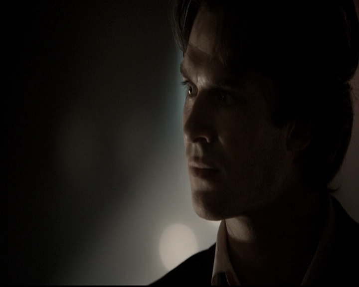 VampireDiariesWorld-dot-nl_6x22ImThinkingOfYouAllTheWhile1407.jpg