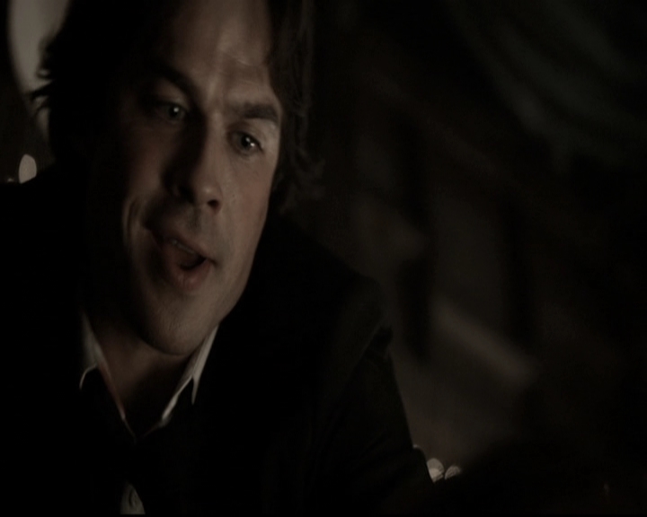 VampireDiariesWorld-dot-nl_6x22ImThinkingOfYouAllTheWhile1410.jpg