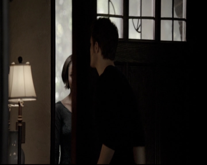 VampireDiariesWorld-dot-nl_6x22ImThinkingOfYouAllTheWhile1431.jpg