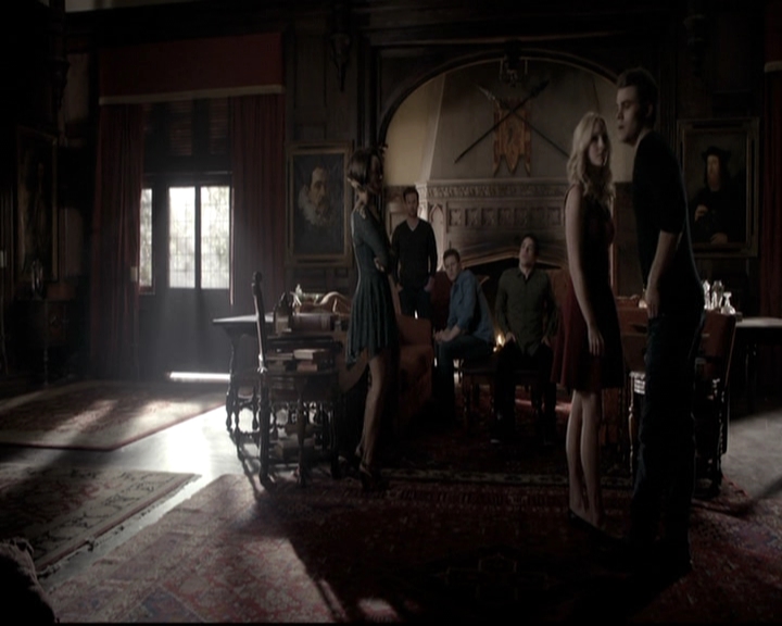 VampireDiariesWorld-dot-nl_6x22ImThinkingOfYouAllTheWhile1444.jpg